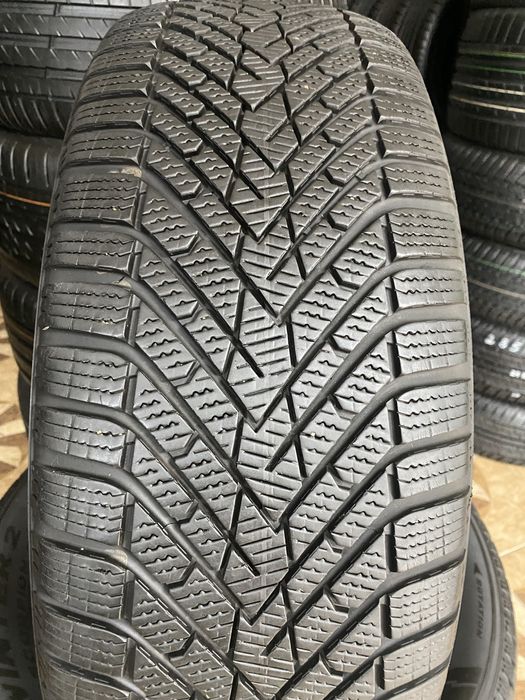 235/60/18 107V Pirelli WINTER 2 SCORPION