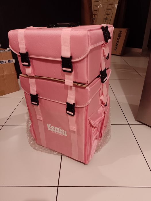 Walizka fryzjerska lub kosmetyczna