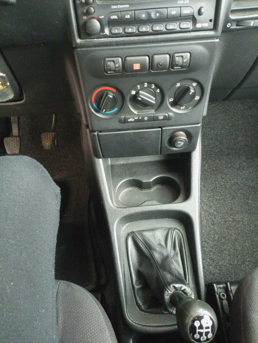 Viatura Opel Zafira