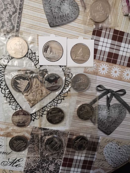 Юбилейные 5 рублей набор пруф в запайках 12шт. Без шайбы.