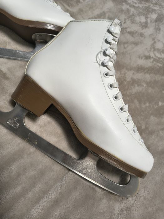 Łyżwy figurowe BladeRunner