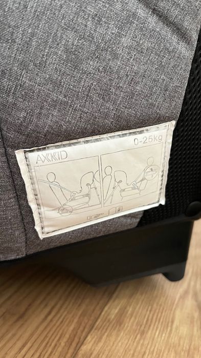 Fotelik Axkid Minikid 2.0 ,9kg-25kg ,tyłem do kierunku jazdy