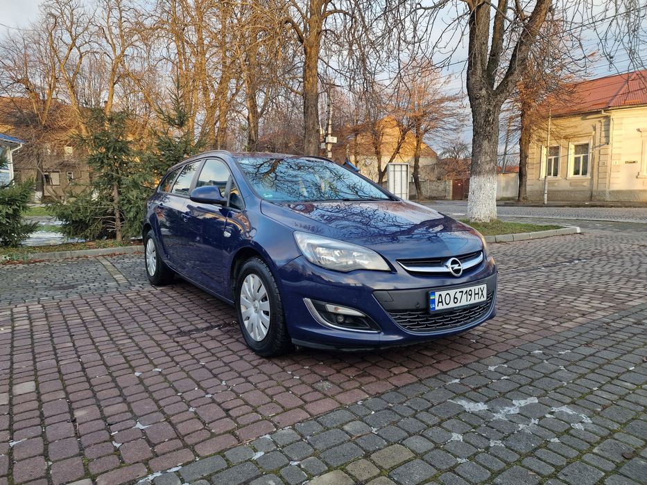 Opel Astra J 2013 1.7