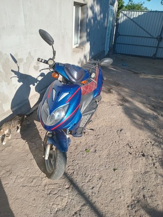 Продам  або обміняю Мустанг