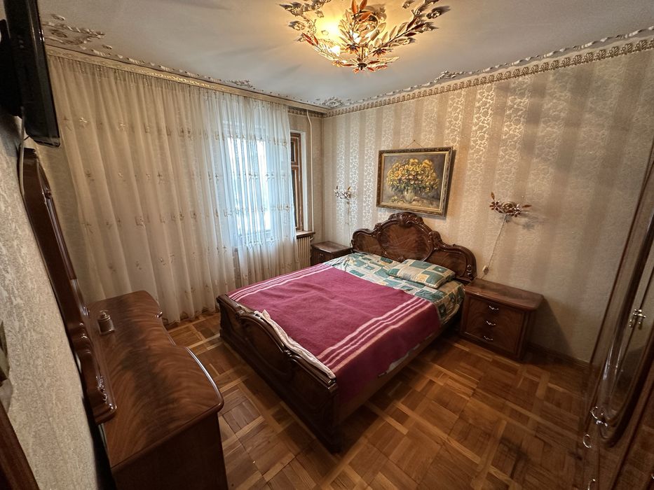 Продам 4 ком Центр ЦУМ Сертификат Євідновлення