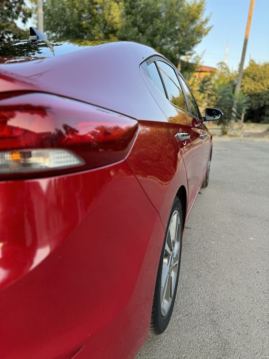 Hyundai Elantra AD (Limited) 2016