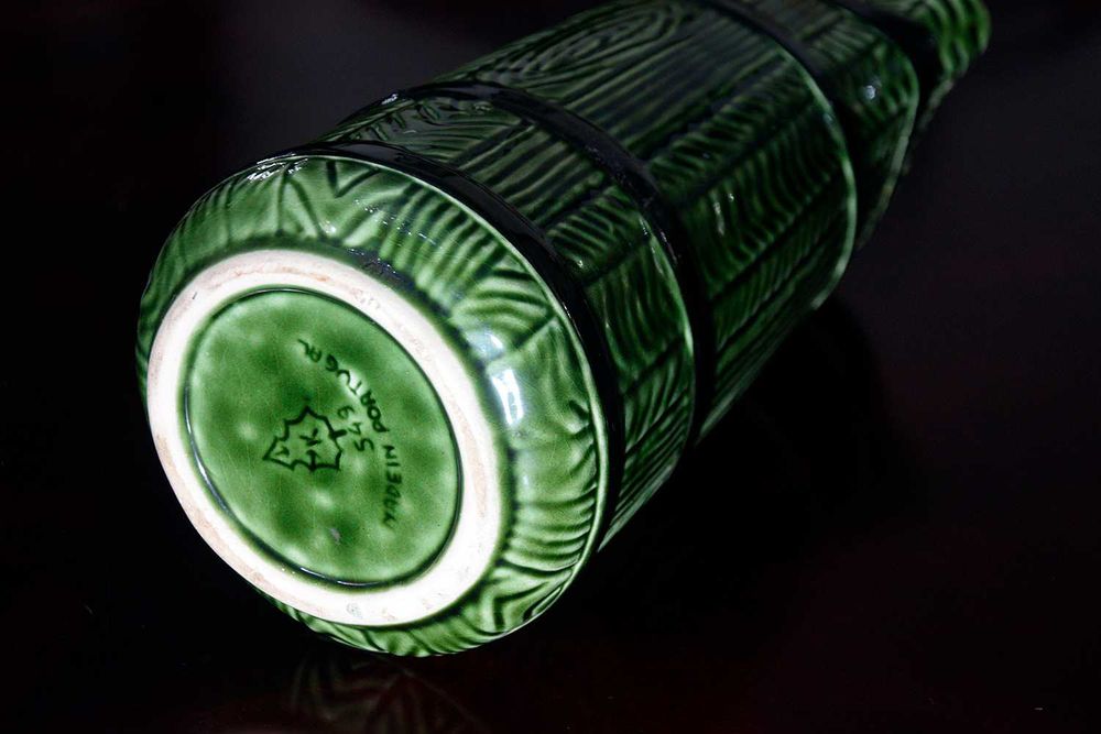 Jarro Faiança Verde com Relevo