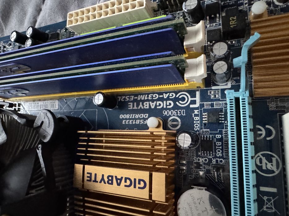 Dużo części do komputera Intel Pentium MSI Gigabyte