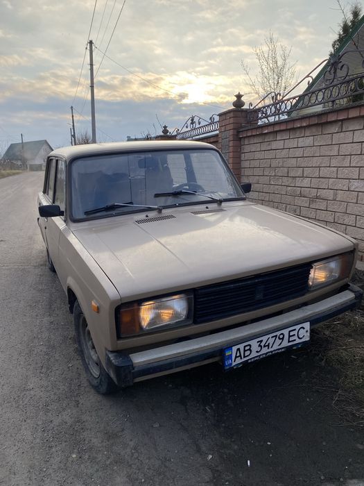 Lada 2105 (1985)