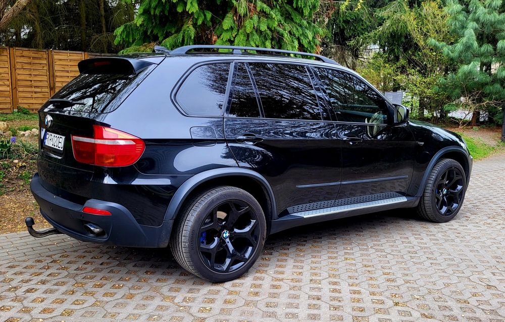 Sprzedam bmw X5 E70 3d 235km