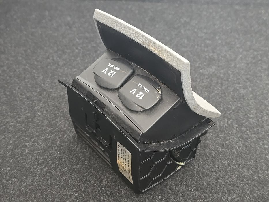 Consola Central Traseira Isqueiro Duplo /  Duas Entradas 12V ORIGINAL Mercedes w221 S class 2006-  EPC