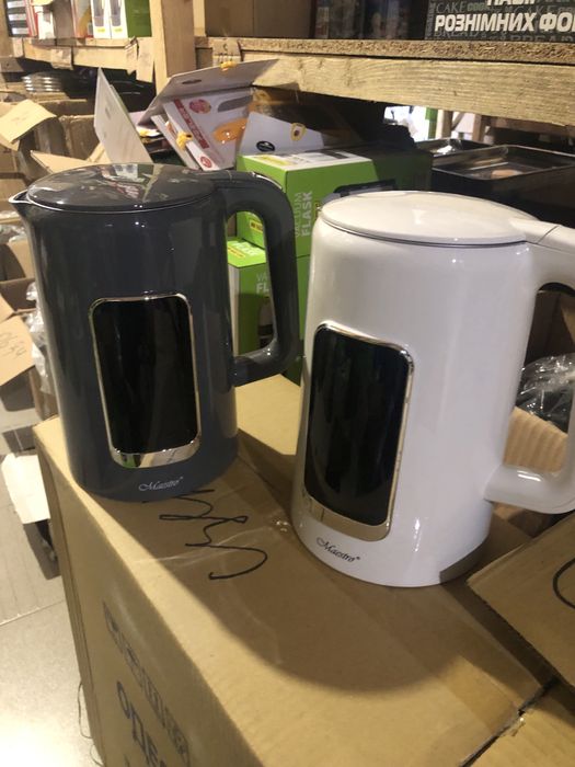 MR-024 Ел.чайник 1,7л,1850-2200 Вт сенс.панель Maestro