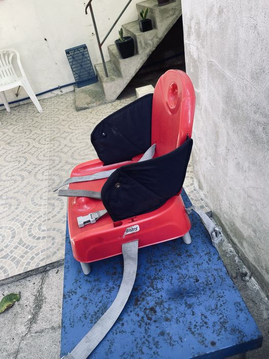 Cadeira de Alimentação Portátil “Car Baby” – Booster Seat