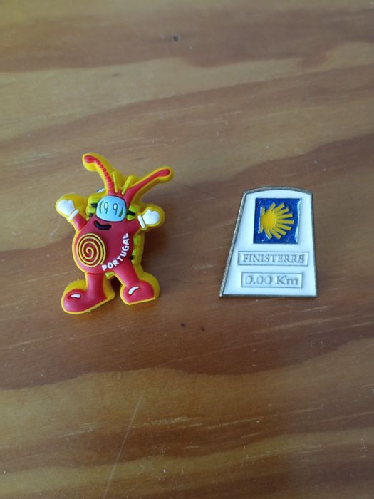 Pins variados de coleção