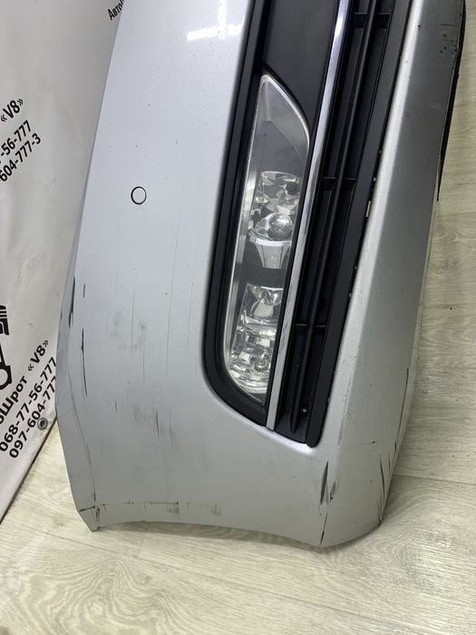 Бампер передній VW Passat B7 пасат б7 бампер шрот оригінал LA7W