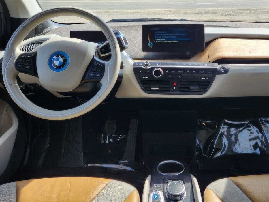 BMW i3      2014