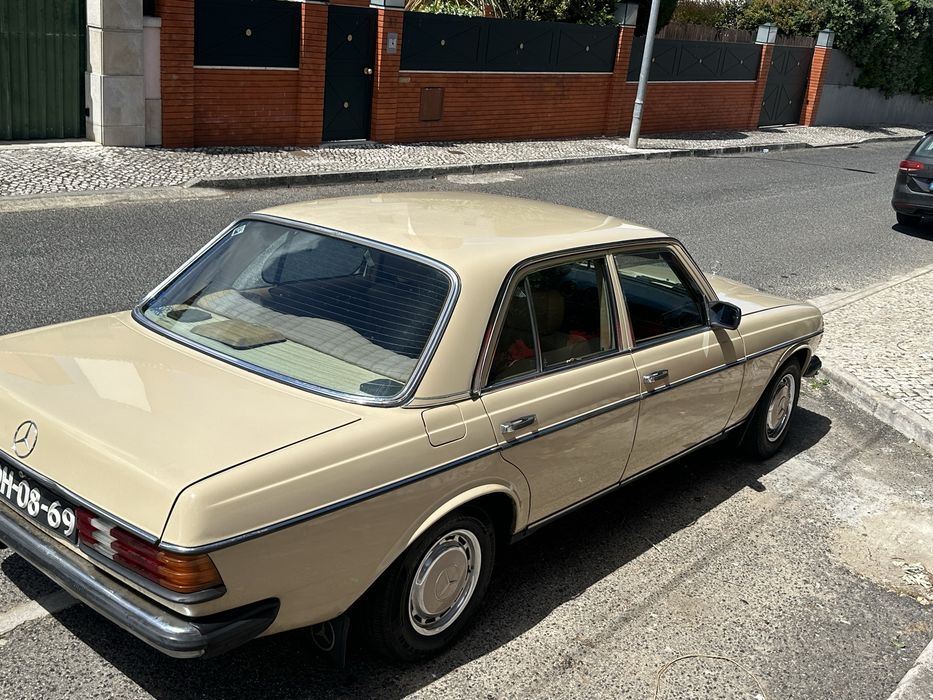 mercedes 300D  w123 1982