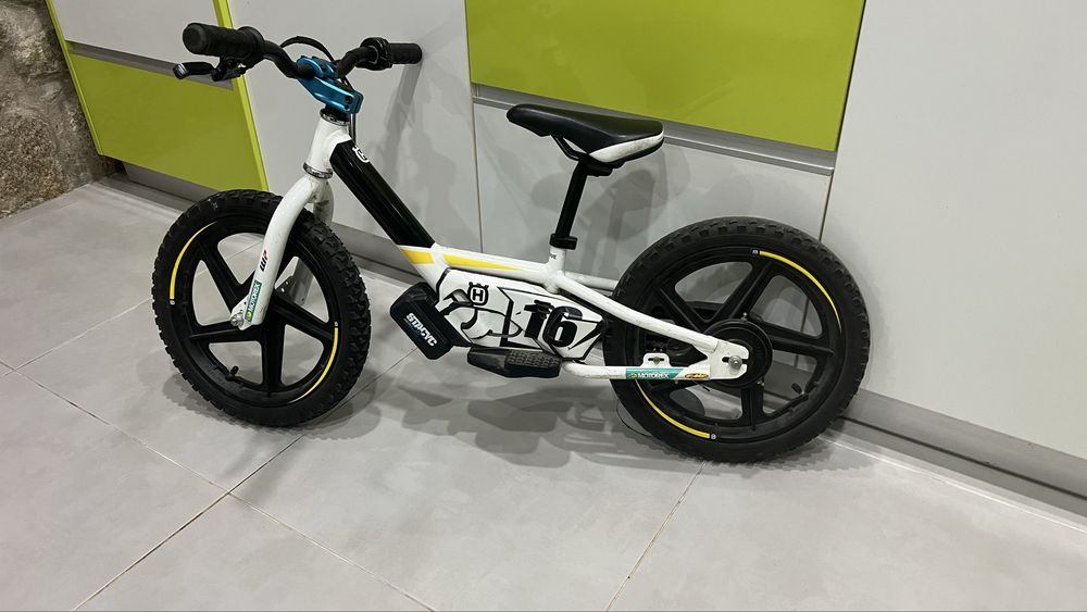 Bicicleta eletrica husqvarna  roda 16