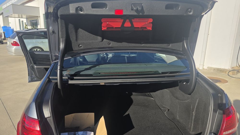 Mercedes E250 AMG nacional 170M km só um dono nunca teve acidentes  livro de revisões  completo