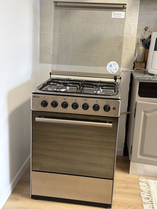 Fogão Meireles elétrico e gás natural