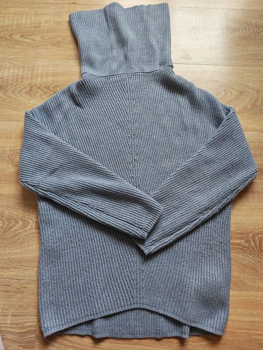 Sweter ciepły niebieski