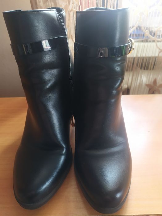 Черевики жіночі осінні