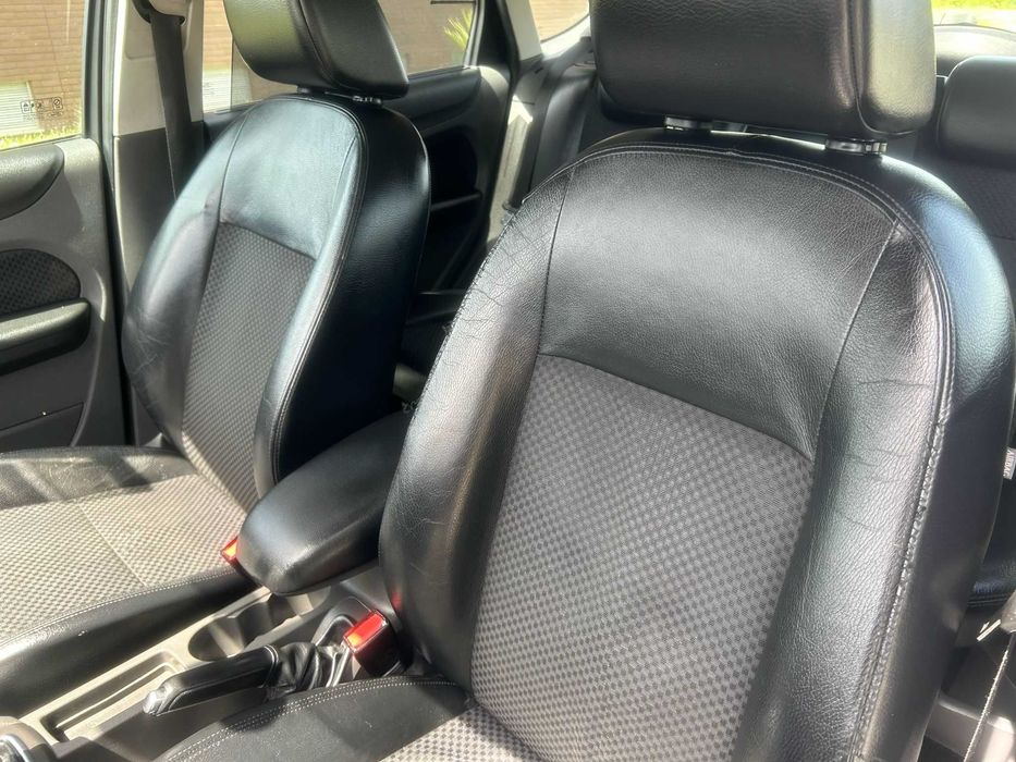 Ford Focus 1.6 TDCI TITANIUM - IUC antigo