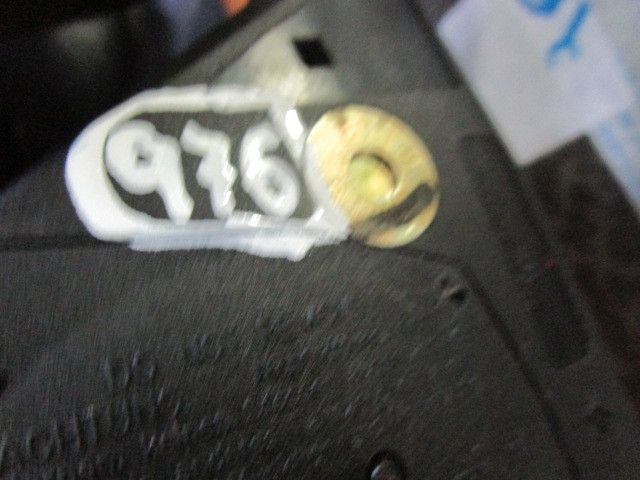 Pré-tensor cinto frente direito VOLKSWAGEN Golf IV (1J1)