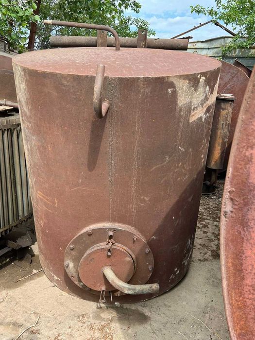 Продаж металевих ємностей (бочок)