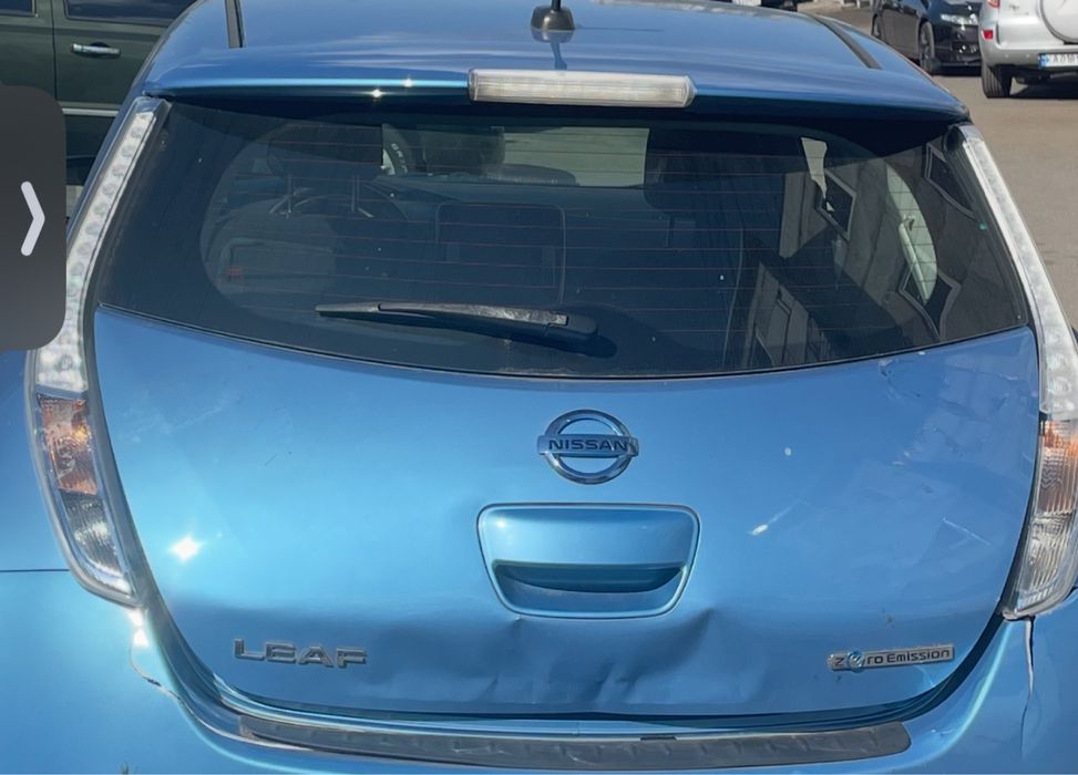 Продам крышку багажника Nissan Leaf (можно по запчастям)