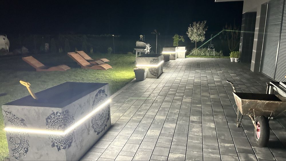Sprzedam   Donice z Led