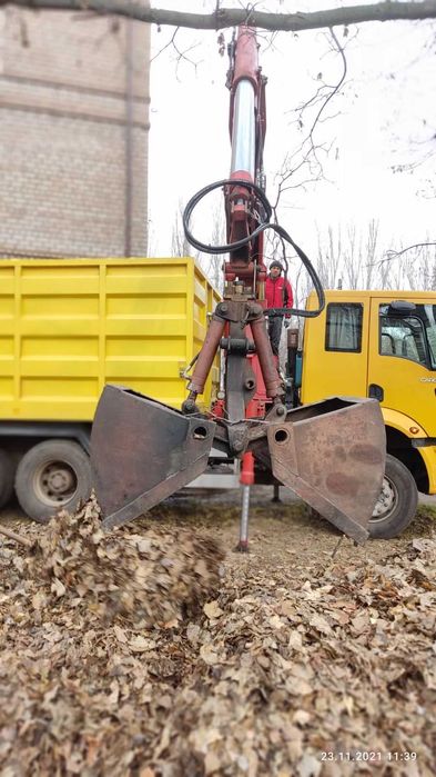 Самоскид + маніпулятор + грейферний ковш. 25т, 30м3,  м. Кривий Ріг