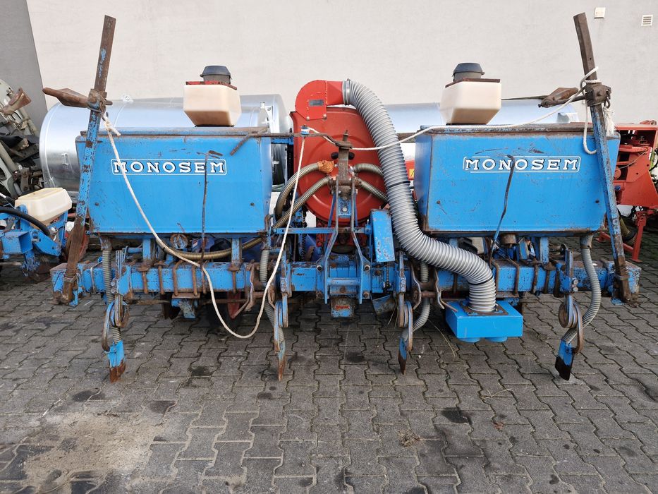 Siewnik do kukurydzy MONOSEM Podsiewacz nawozów Micro