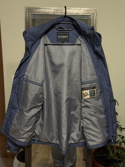 Демісезонна чоловіча куртка