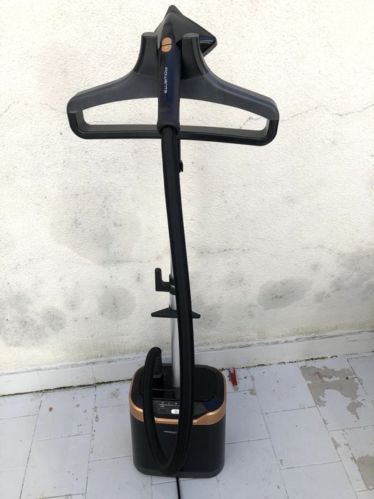 Engomador Vertical Rowenta Pro Style Care