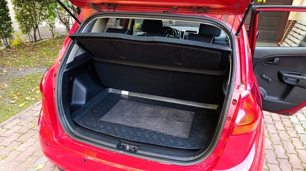 KIA VENGA 1.4 Benzyna