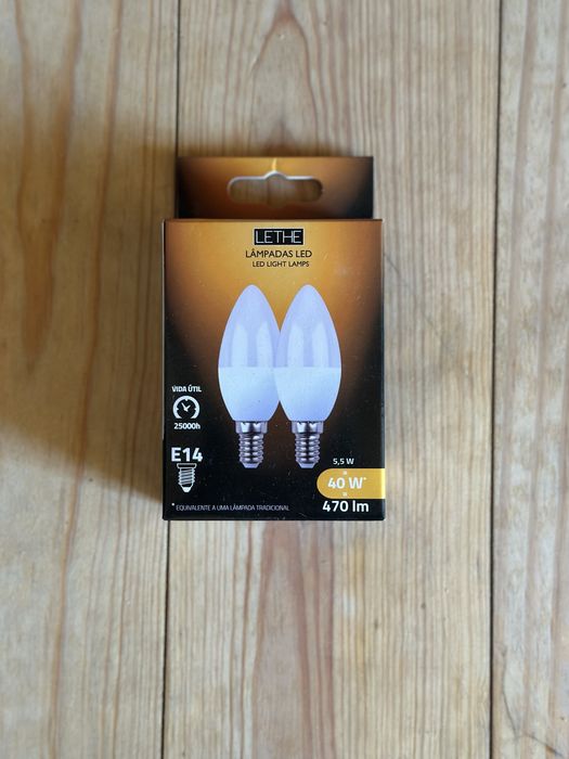 Lote de 28 lampadas halogenio e LED