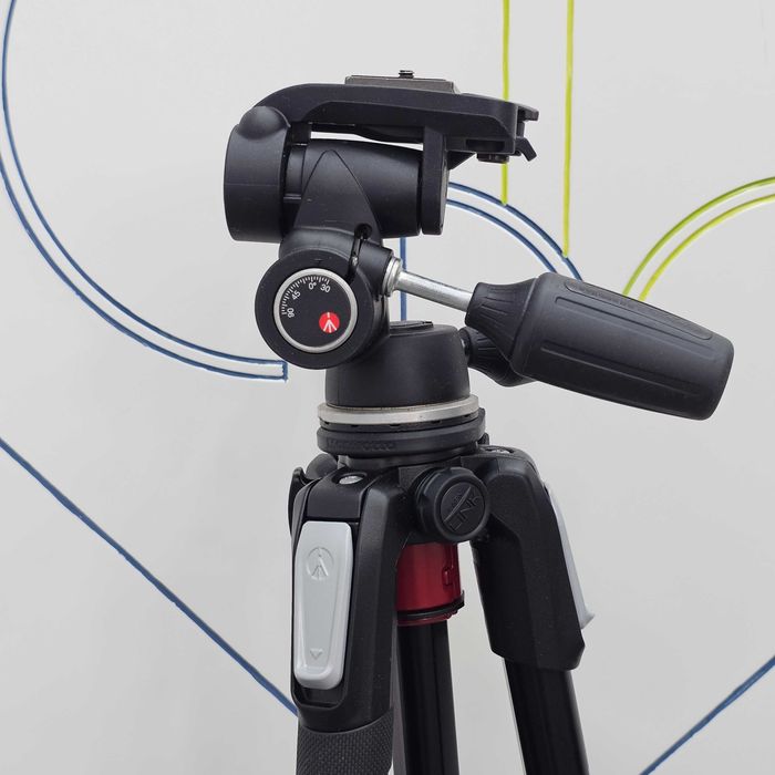 Tripé Manfrotto MT190XPRO3 + Cabeça 804RC2