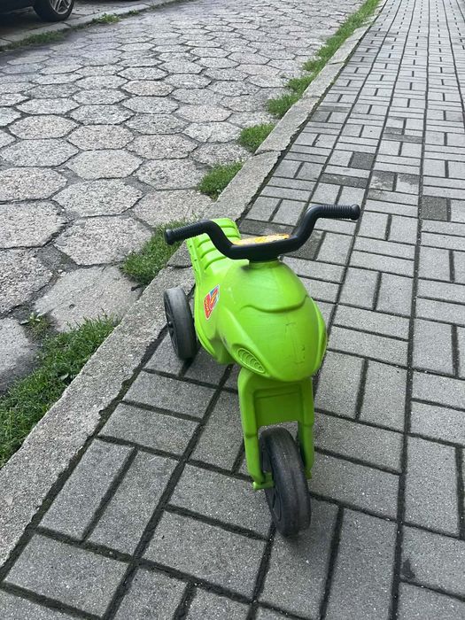 Dziecięcy motor biegowy