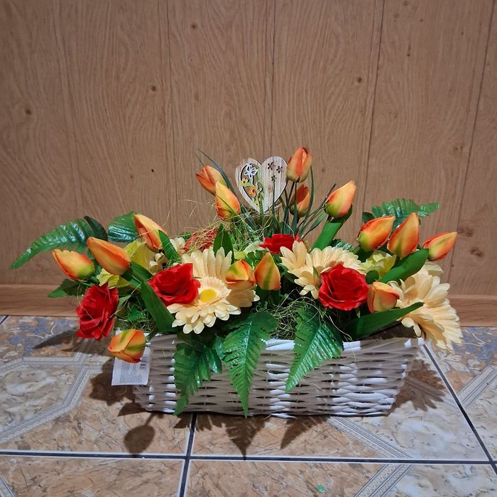 Kompozycja kwiatowa stroik okolicznościowy