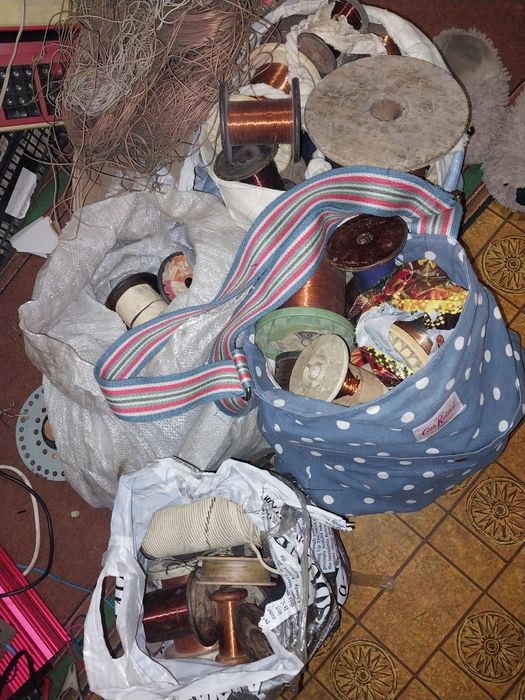 Продам провод медный в катушках