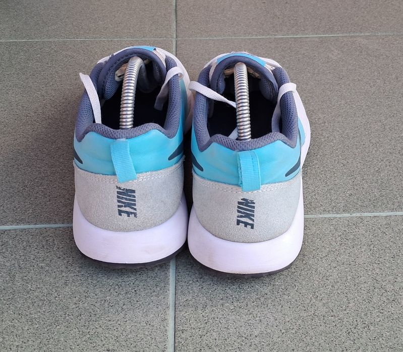 Продам оригінальні кросівки Nike