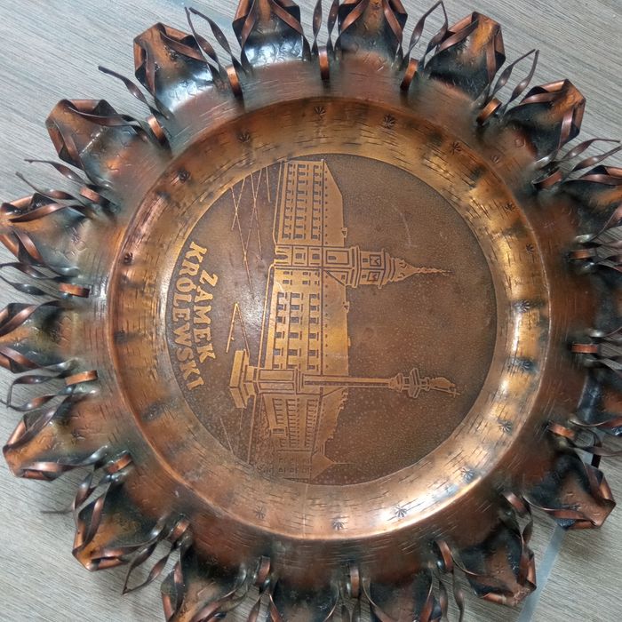 Ozdoby miedziany talerz  Zamek Królewski PRL