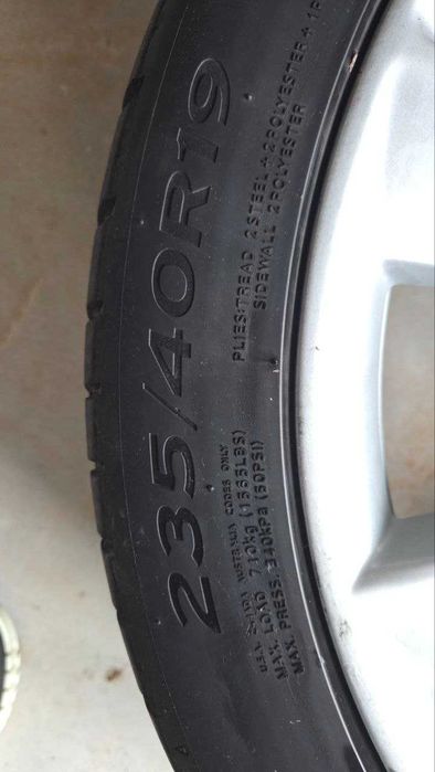 Tesla model 3 диски R19