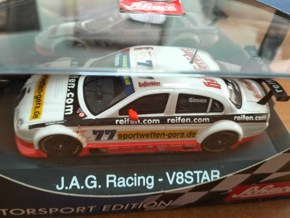 Miniaturas Schuco, escala 1/43 do DTM e V8 Star