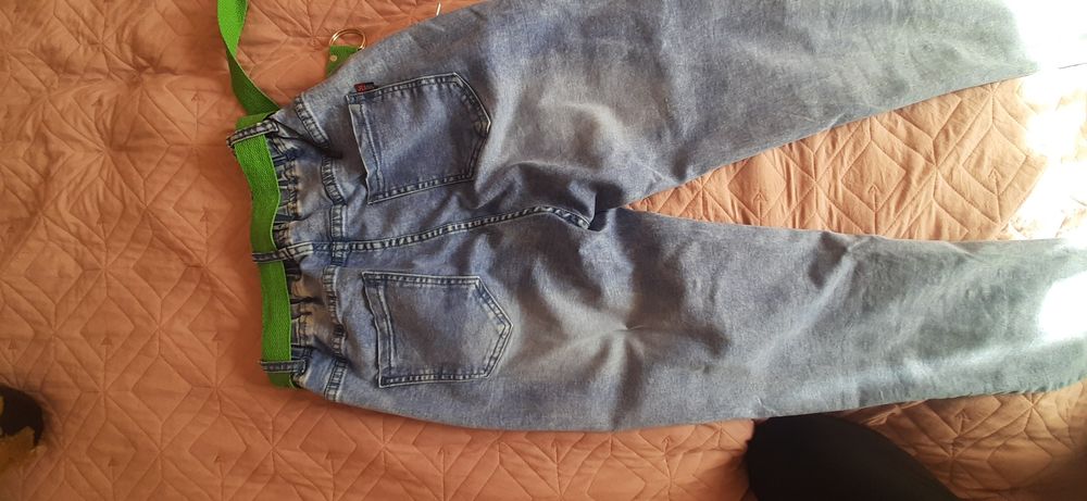 Продам нові  джинси