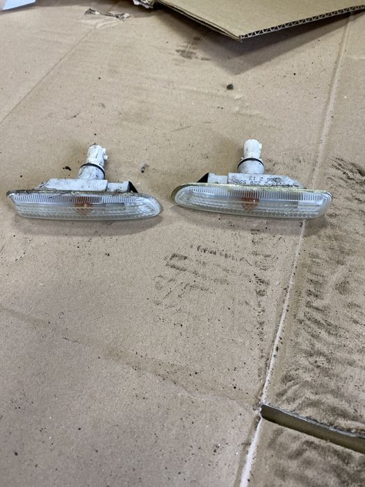 Kierunki kierunkowskazy bmw e46 w blotnik coupe cabrio przedlift