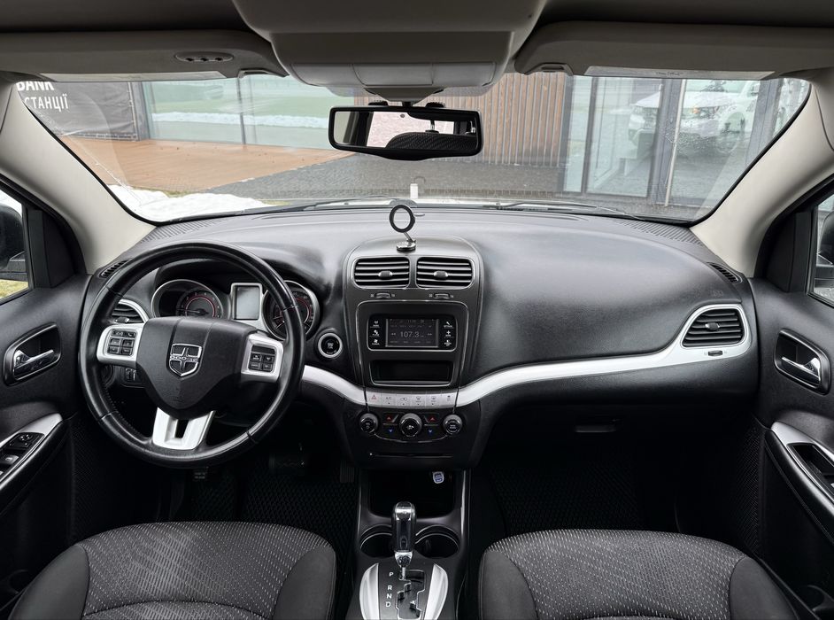 Dodge Journey 3.6 бензин 4WD 7 мест