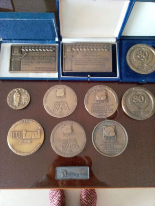 Medalhas comemorativas.