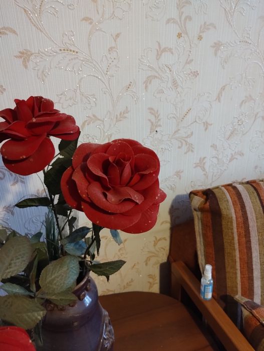 Искусственные цветы, букет из  роз.